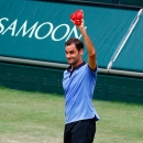 Federer vào tứ kết Halle Open