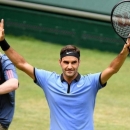 Federer tốc hành vào bán kết Halle Open