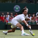 Đối thủ bỏ cuộc, Djokovic và Federer đi tiếp vào vòng 2 Wimbledon