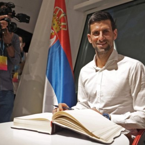 Djokovic không loại trừ khả năng nghỉ dài hạn