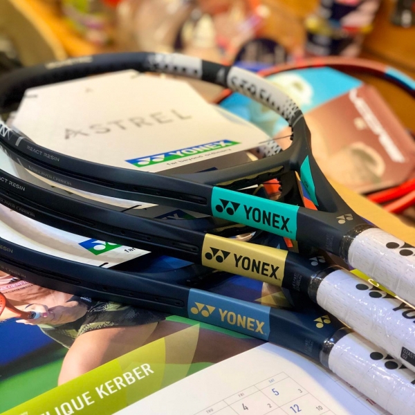 Giới thiệu Vợt Tennis Yonex ASTREL 105 (265gr) (Made In Japan)