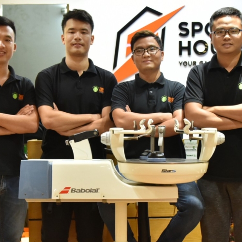 Hơn 10 Năm Đồng Hành Cùng Người Chơi Tennis Và Các Giải Đấu Đỉnh Cao - Dịch Vụ Đan Vợt Tennis Tiêu Chuẩn Quốc Tế tại Hà Nội